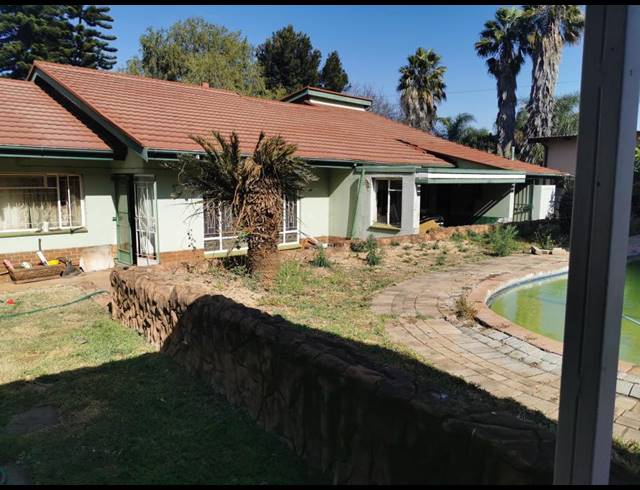 5 BEDROOM HOUSE SOLD IN MOUNTAIN VIEW